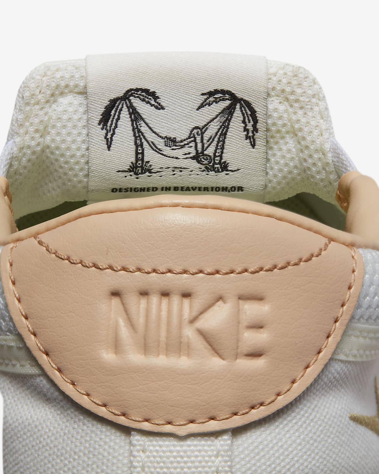Calzado sin cordones para mujer Nike Court Legacy. Nike MX