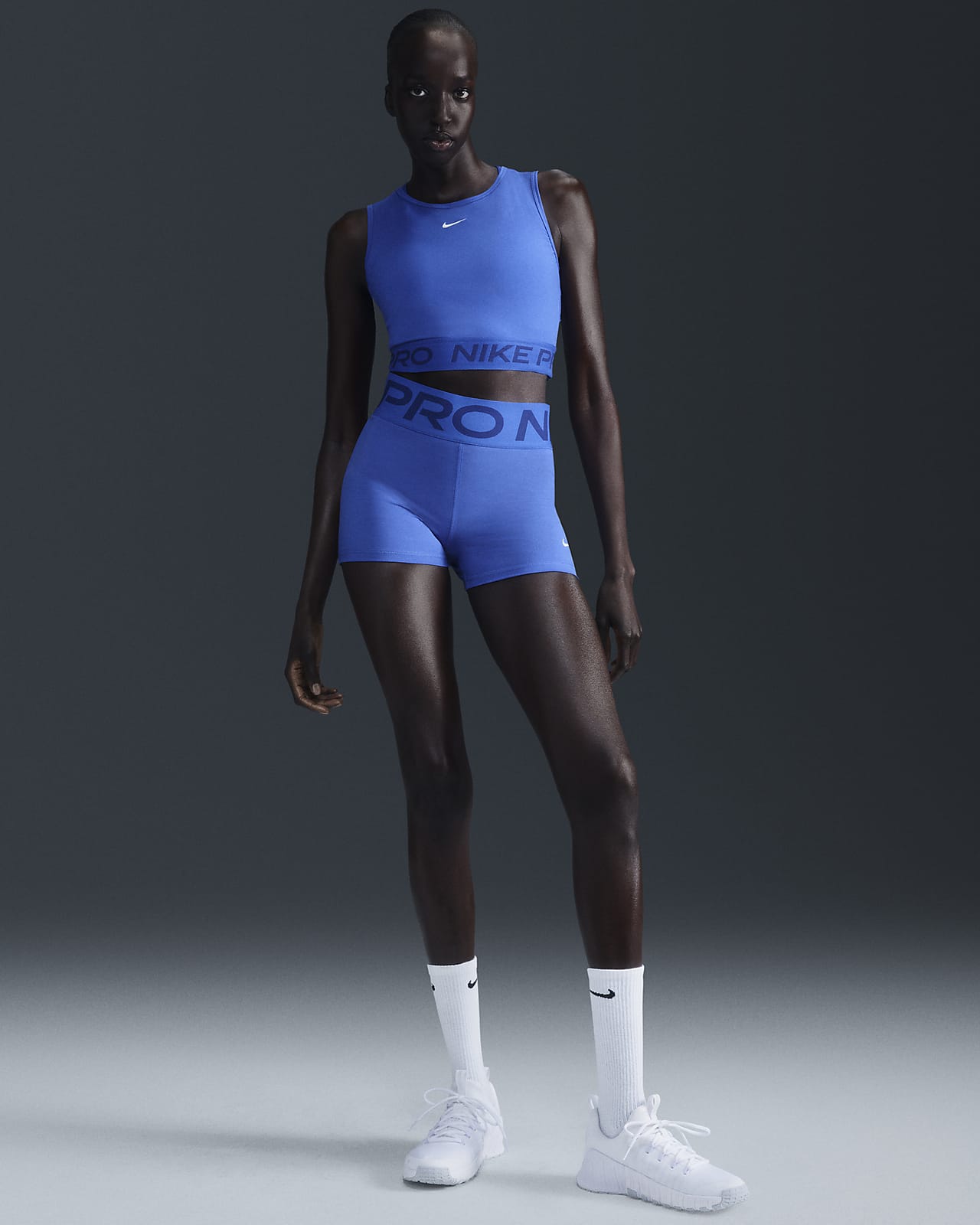 Nike Pro Sculpt Bike-Shorts (ca. 8 cm) mit hohem Taillenbund (Damen)