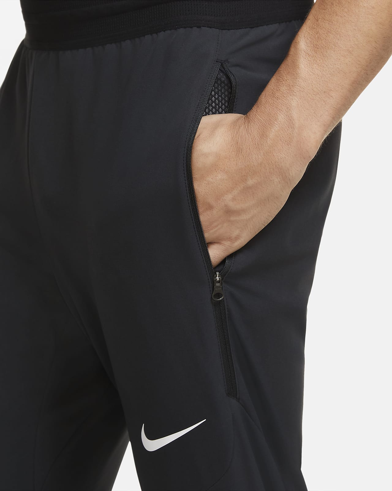 pantaloni neri nike