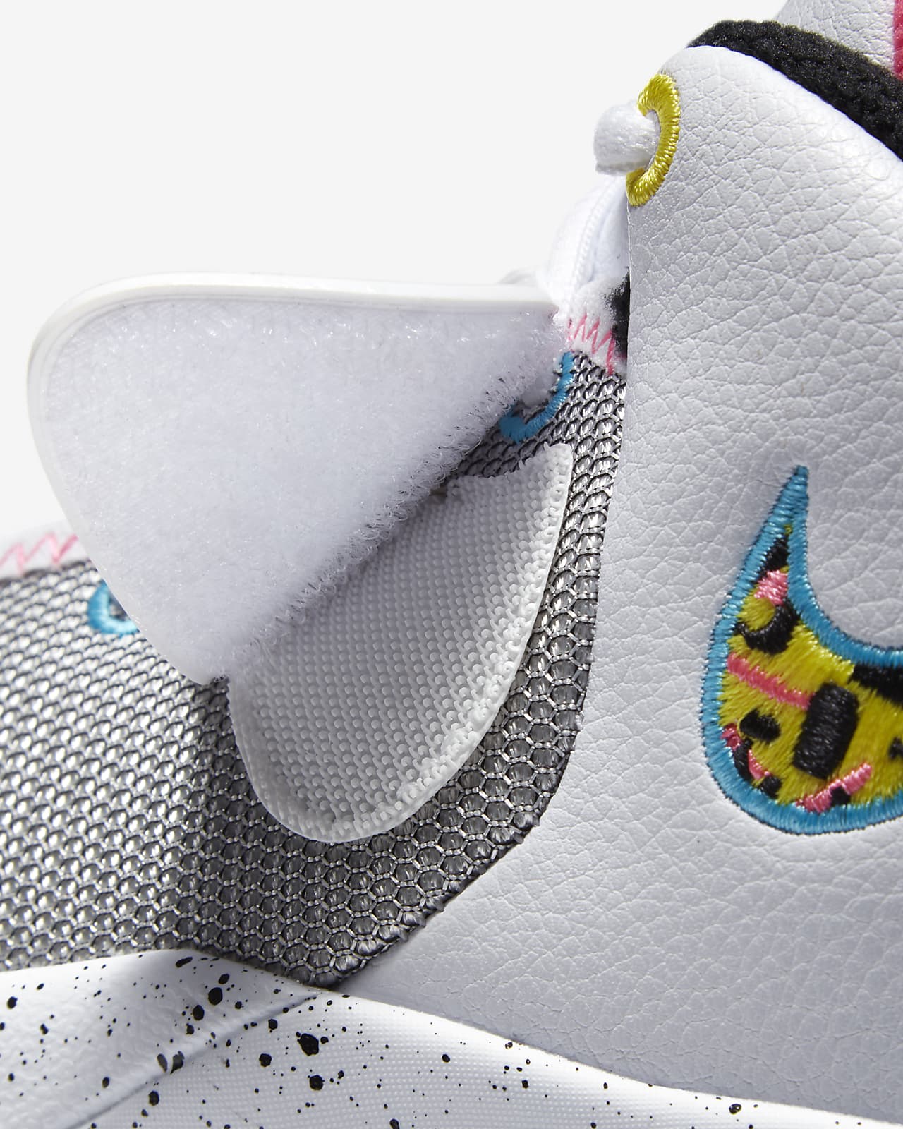 nike boys kyrie flytrap