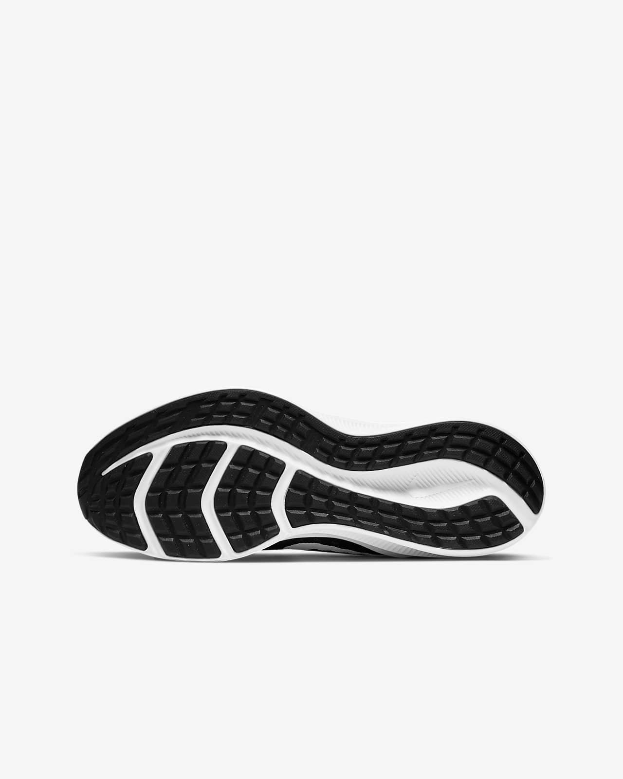 nike run downshifter 10 junior trainers