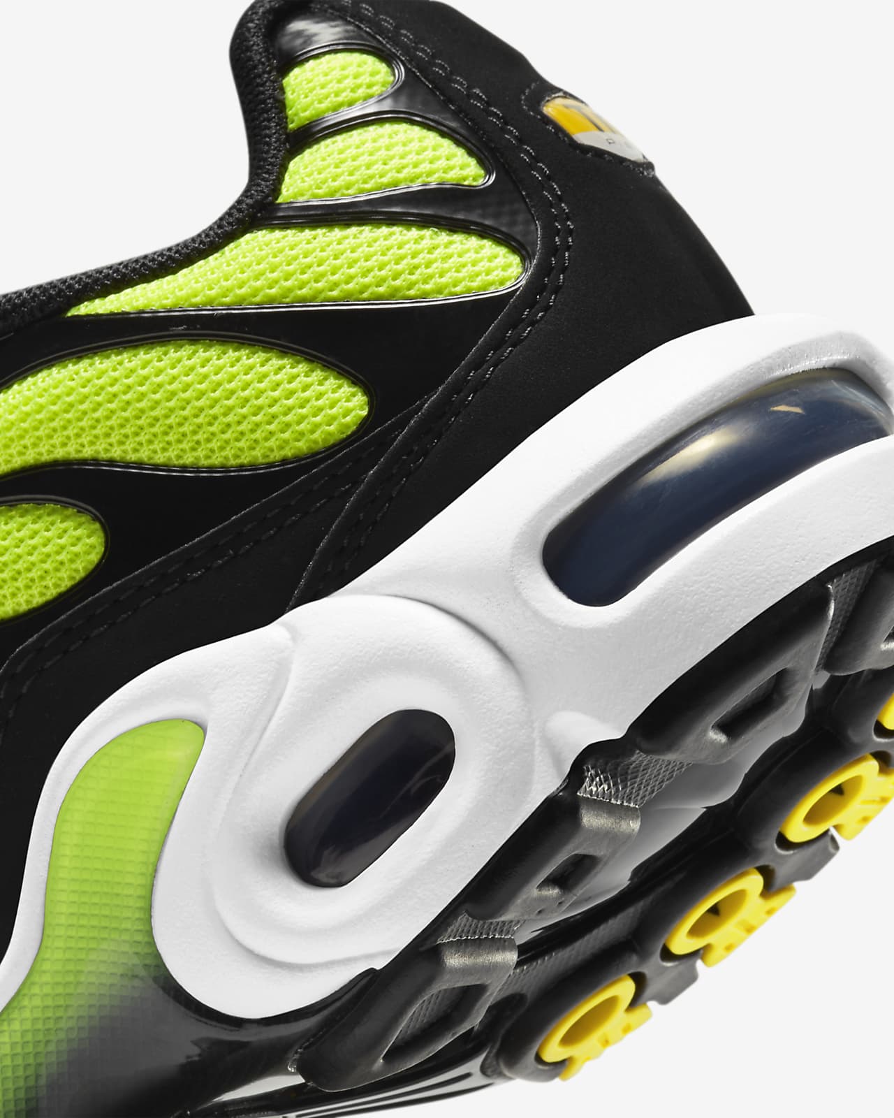 Nike Air Max Plus Older Kids' Shoe. Nike CA