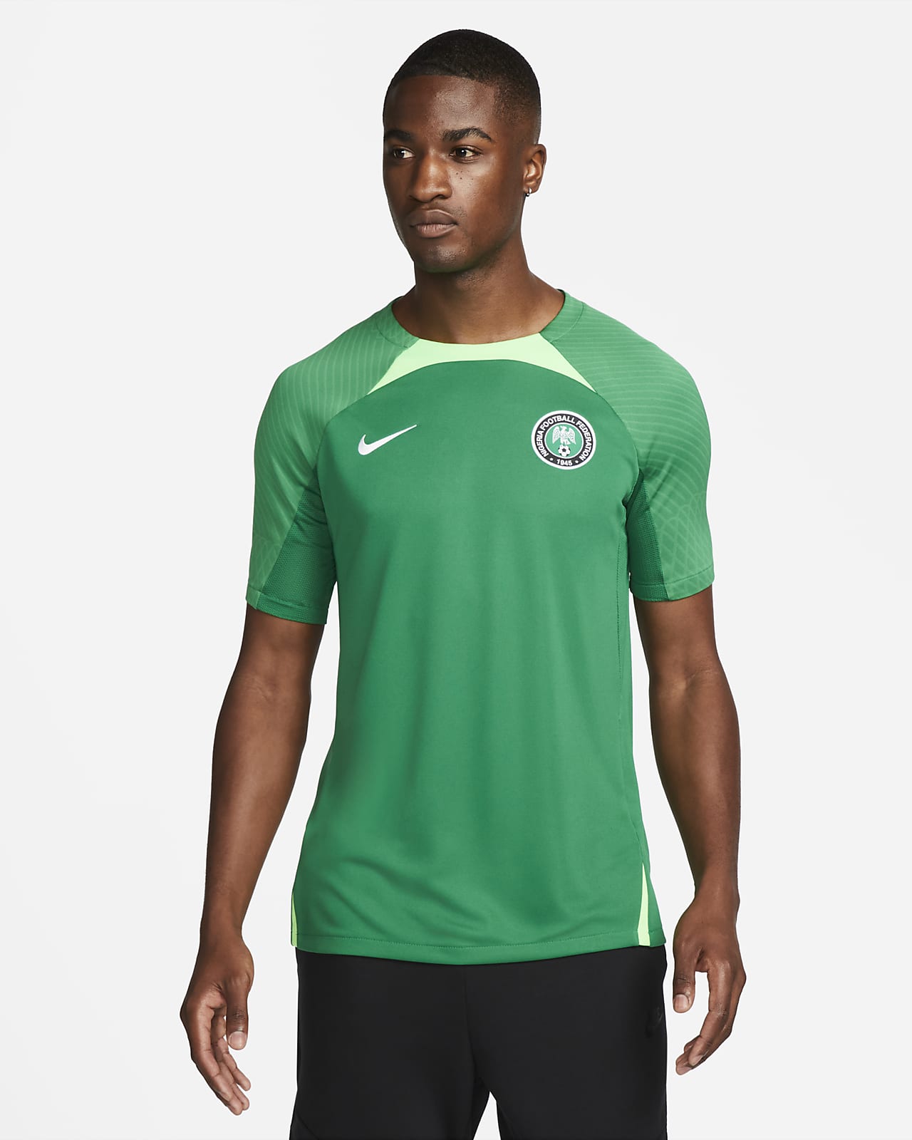 locutor Poner a prueba o probar Serpiente Playera de fútbol de manga corta Nike Dri-FIT Nigeria Strike para hombre.  Nike.com