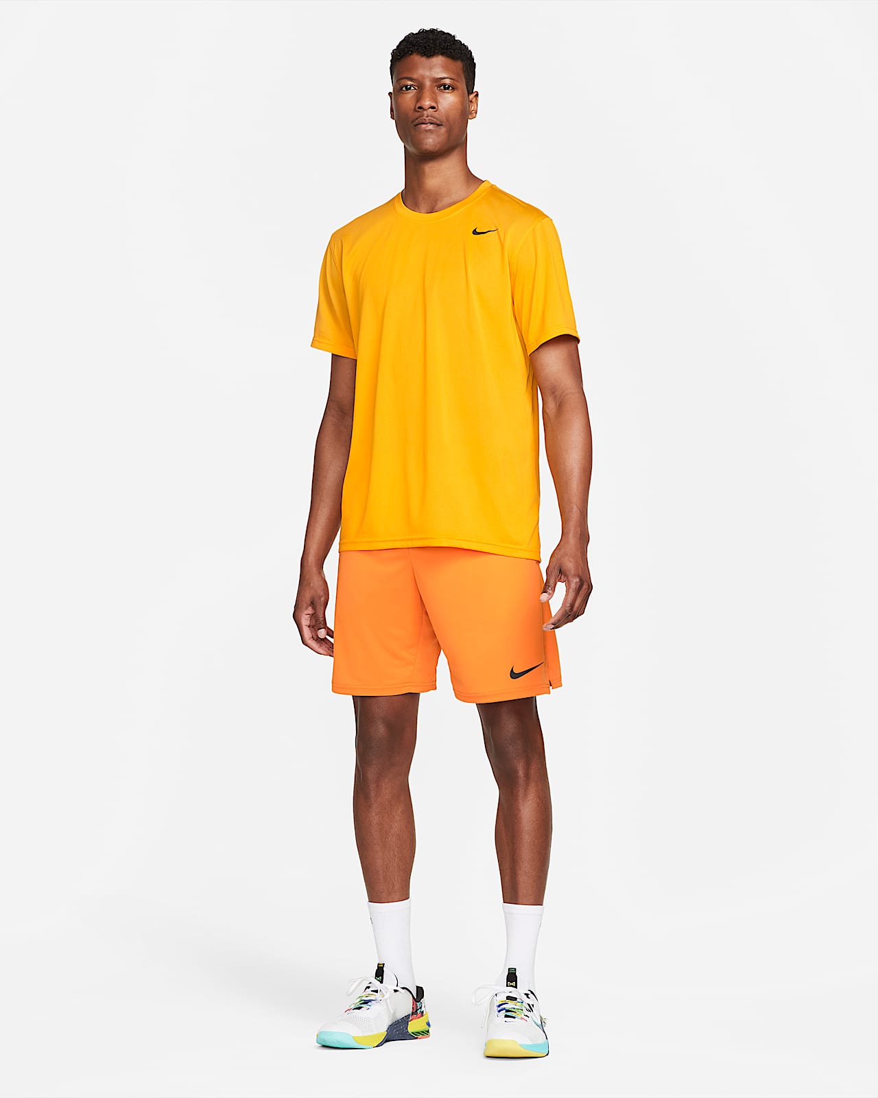 Playera de entrenamiento para hombre Nike Dri-FIT Legend. Nike.com