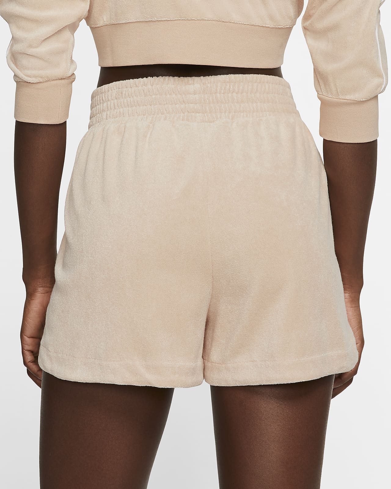 nike shorts beige