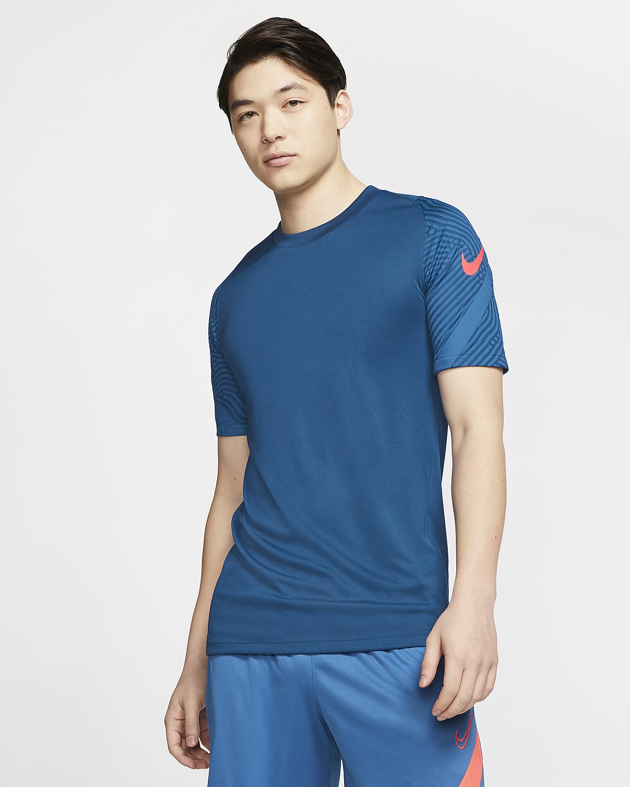 nike football strike t shirt