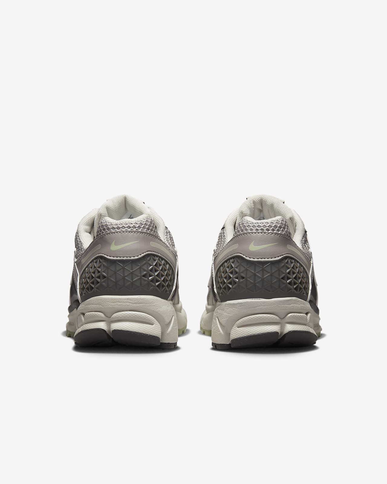 Nike Zoom Vomero 5 Women's Shoes