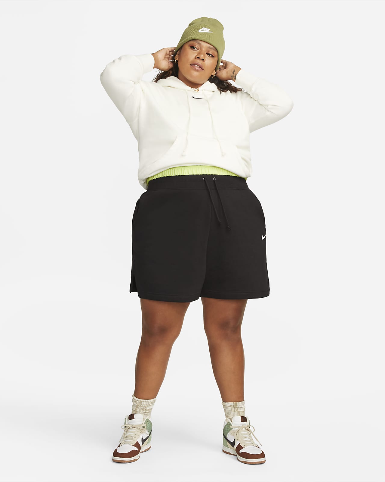 Sportswear Phoenix Fleece Women's High-Waisted Loose-Fit Shorts Nike UK