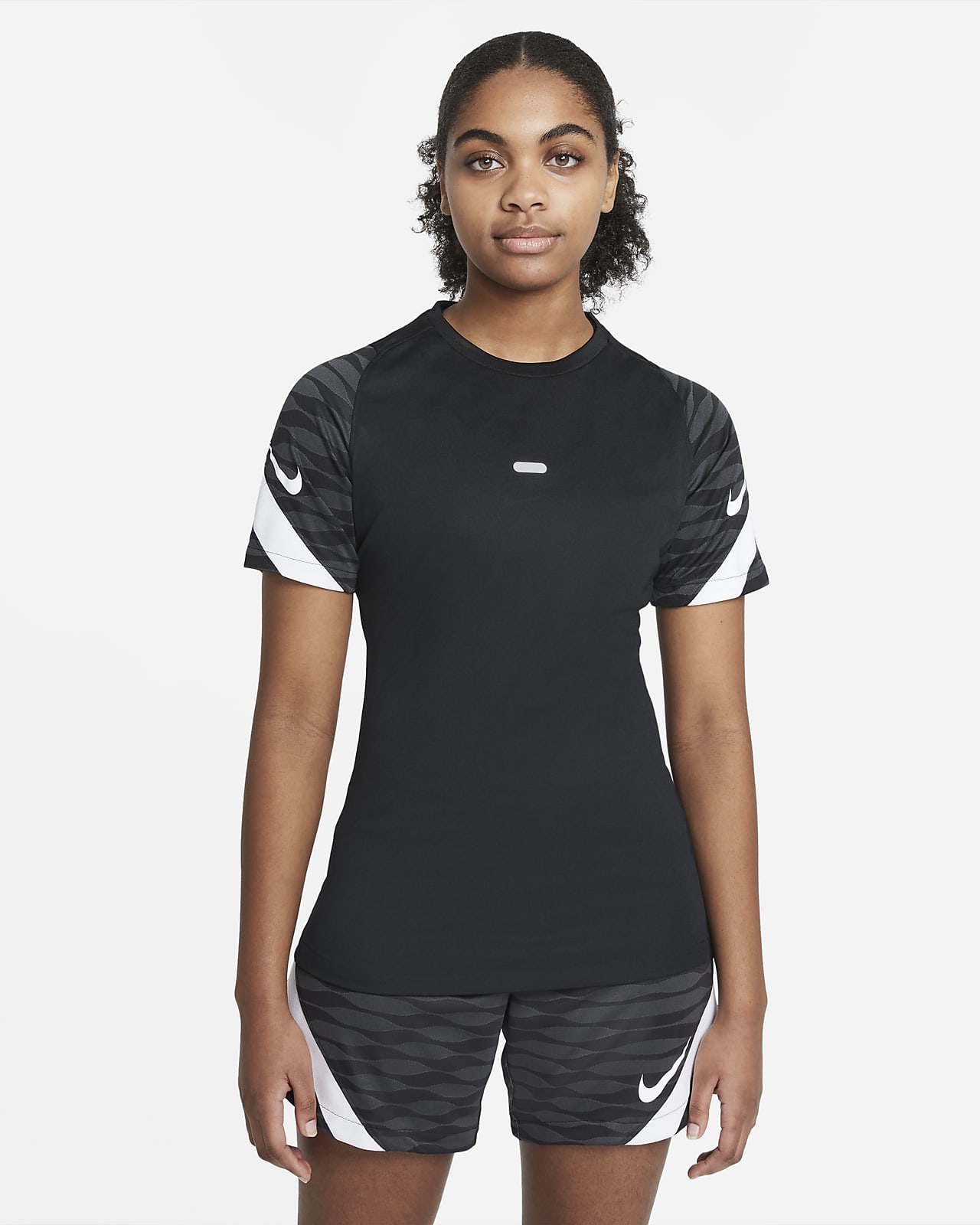 Женская игровая футболка с коротким рукавом Nike Dri-FIT Strike