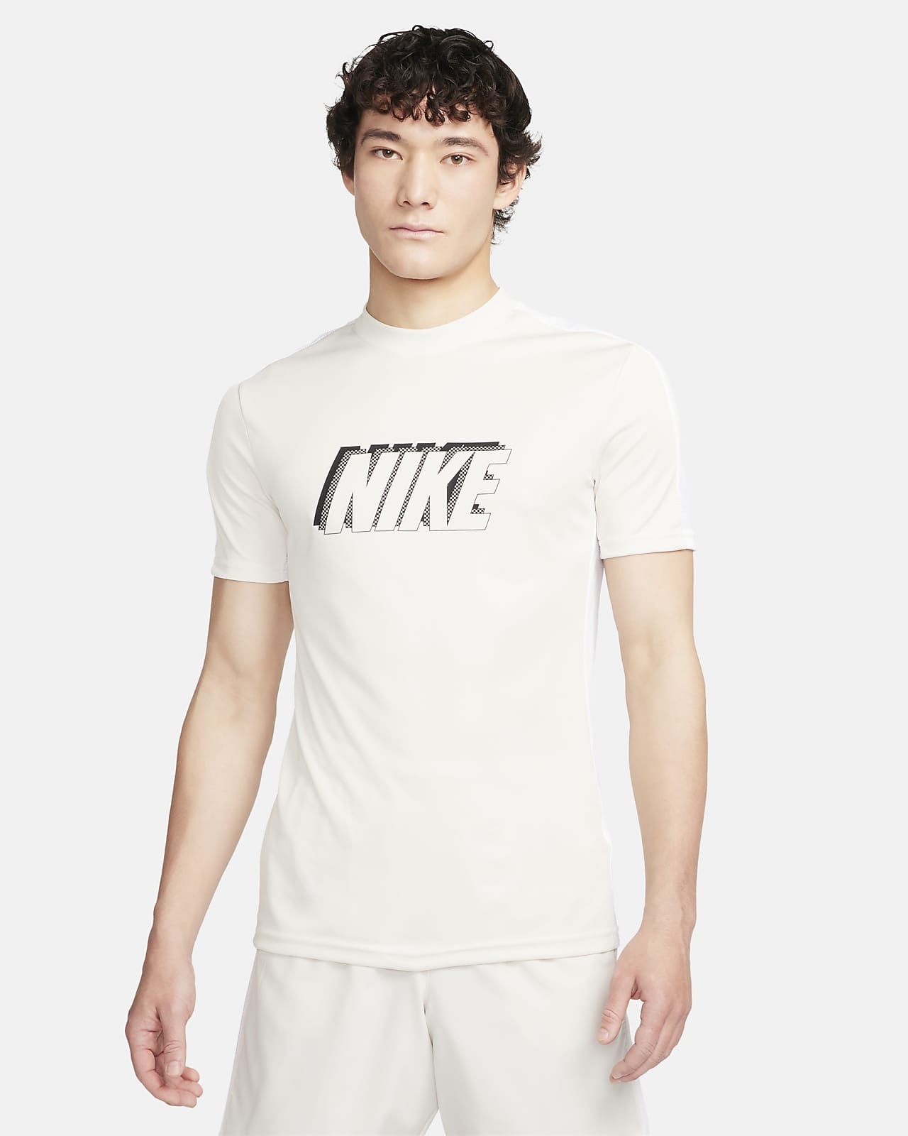 Nike Academy 男款 Dri-FIT 短袖足球上衣