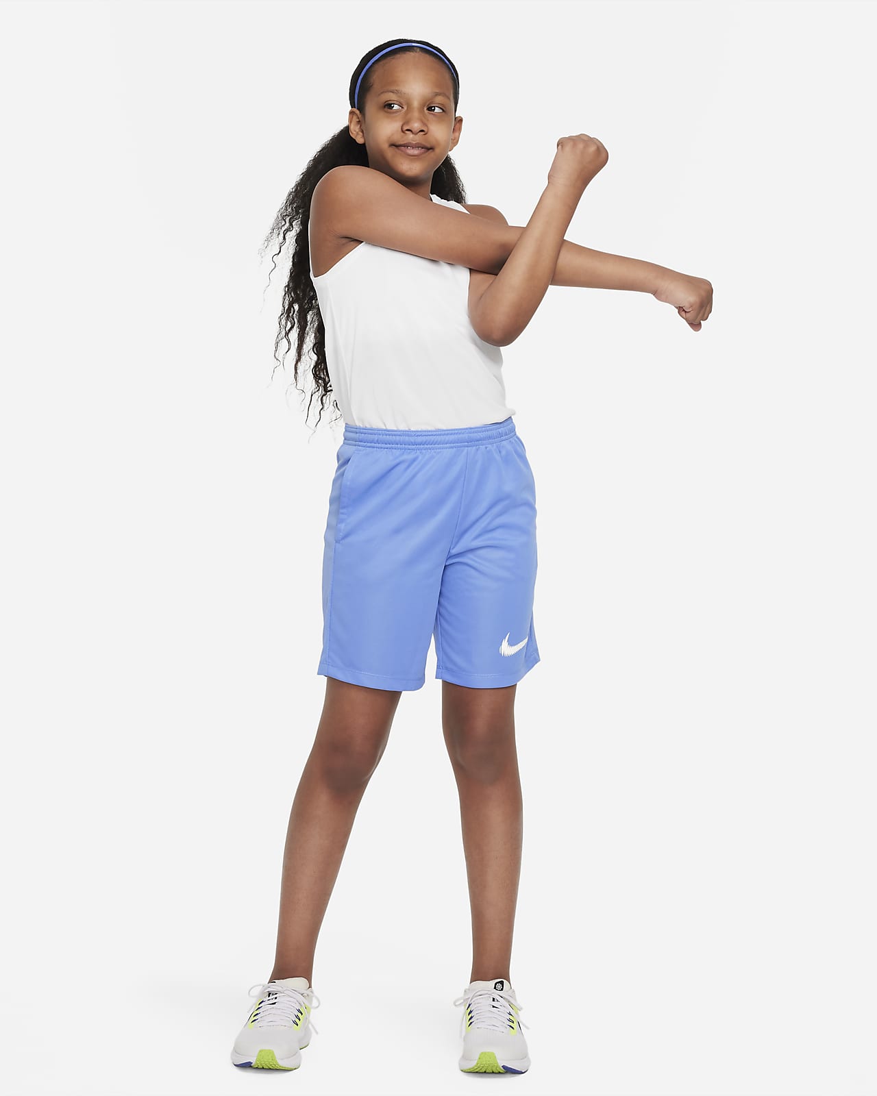 Nike Dri-FIT Trophy23 Older Kids' Shorts. Nike BE