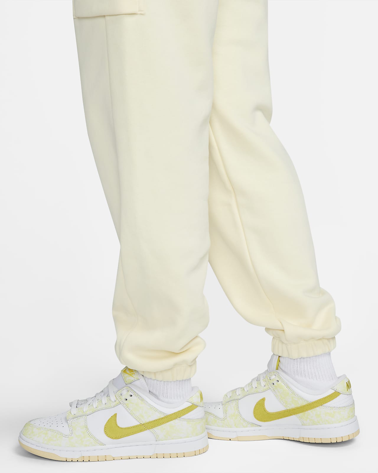 Pantaloni tuta cargo oversize a vita Nike Sportswear Club – Nike IT