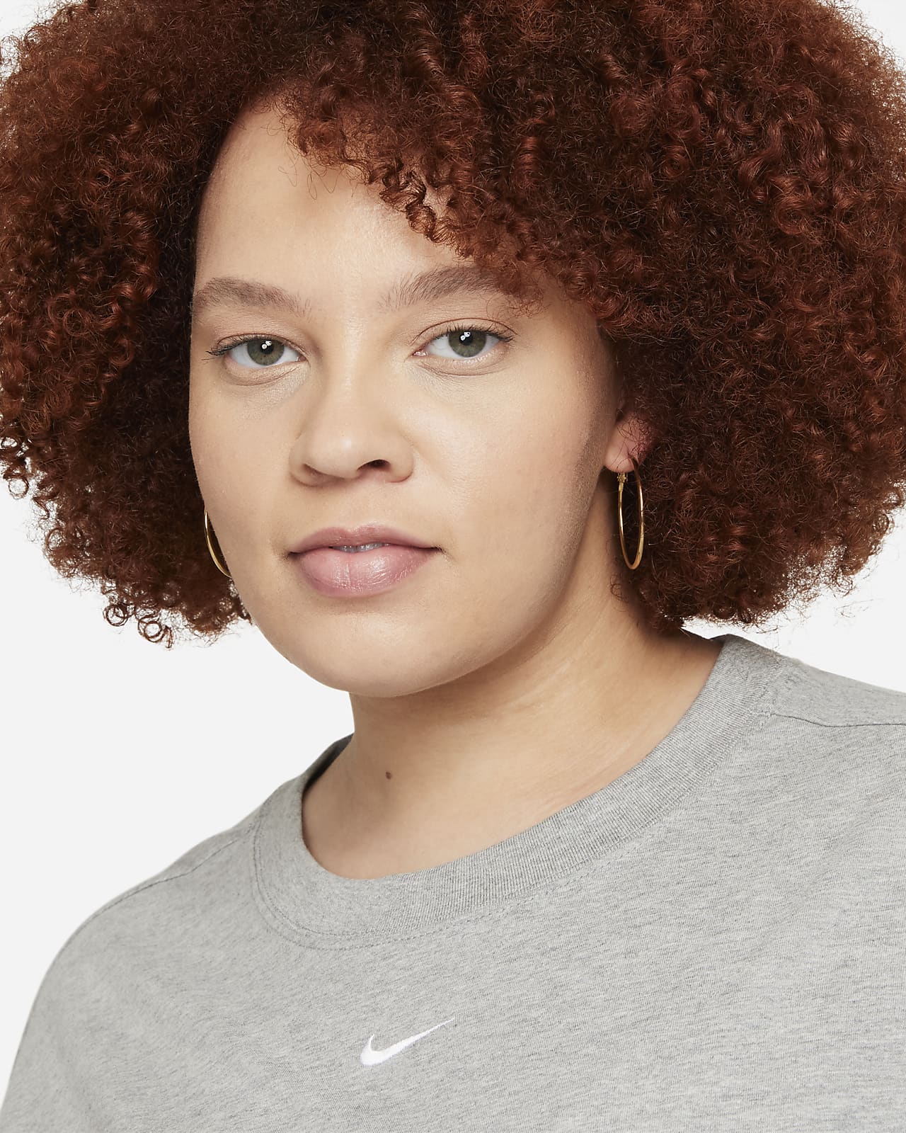 Nike sportswear essential top ss cheap plus
