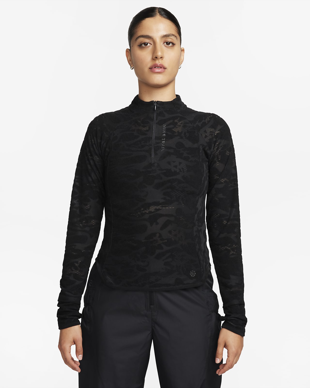 Camisola para trilhos Dri-FIT de camada intermédia com fecho a 1/4 Nike Trail para mulher