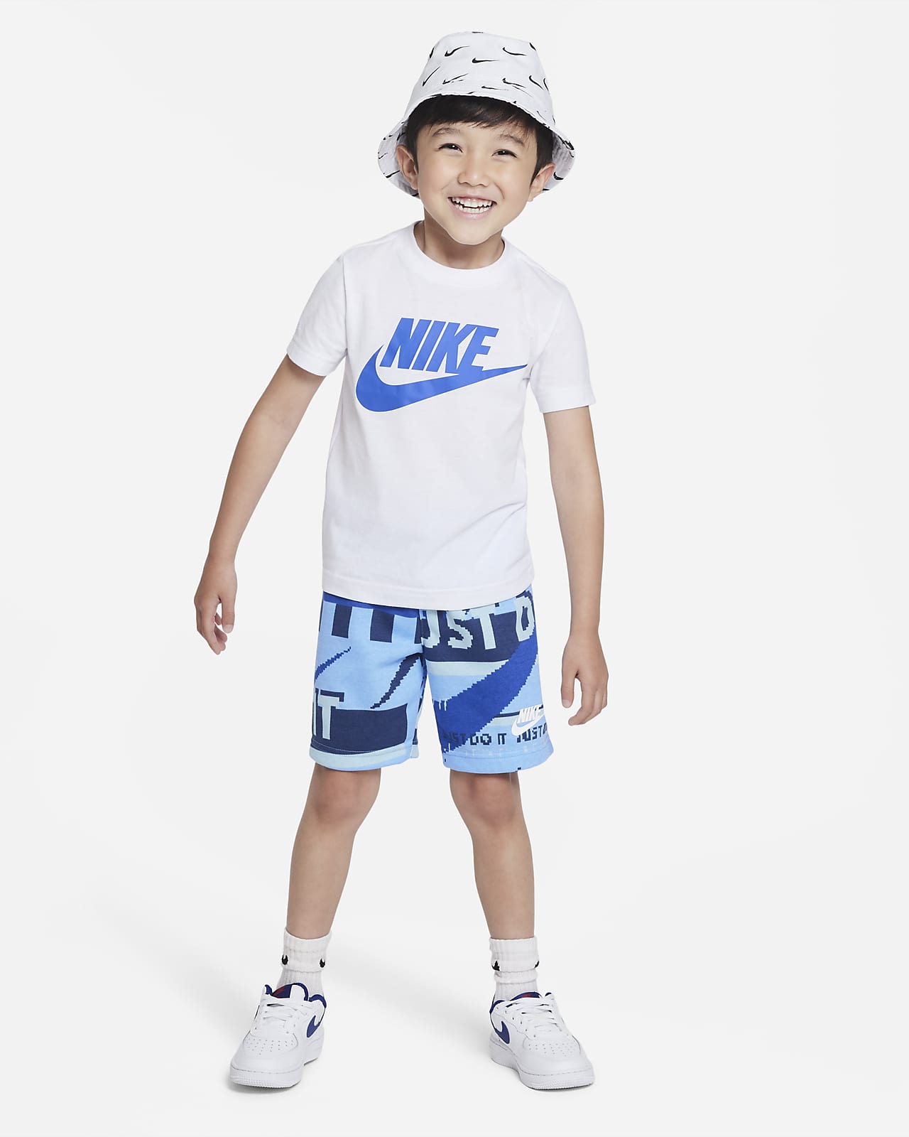 Nike Sportswear Club Lifestyle Little Kids' 2-Piece Set.