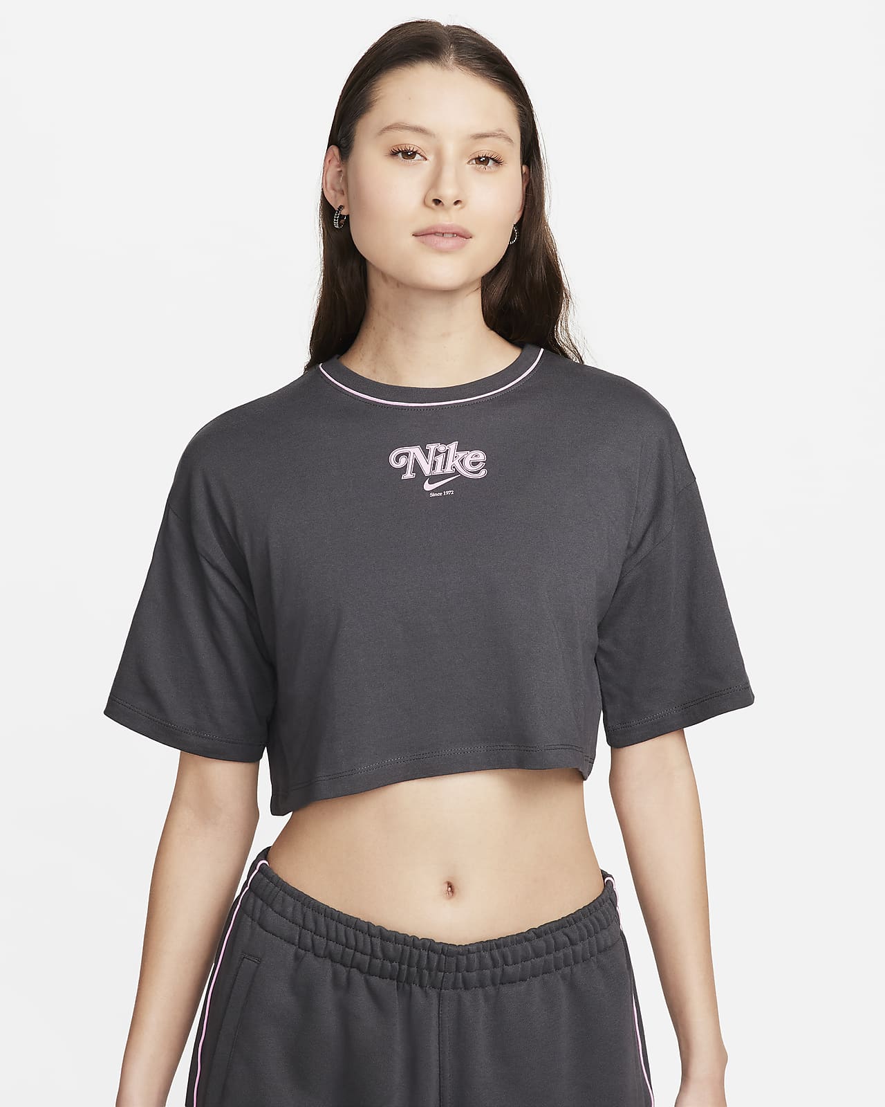 Kort t-shirt Nike Sportswear för kvinnor