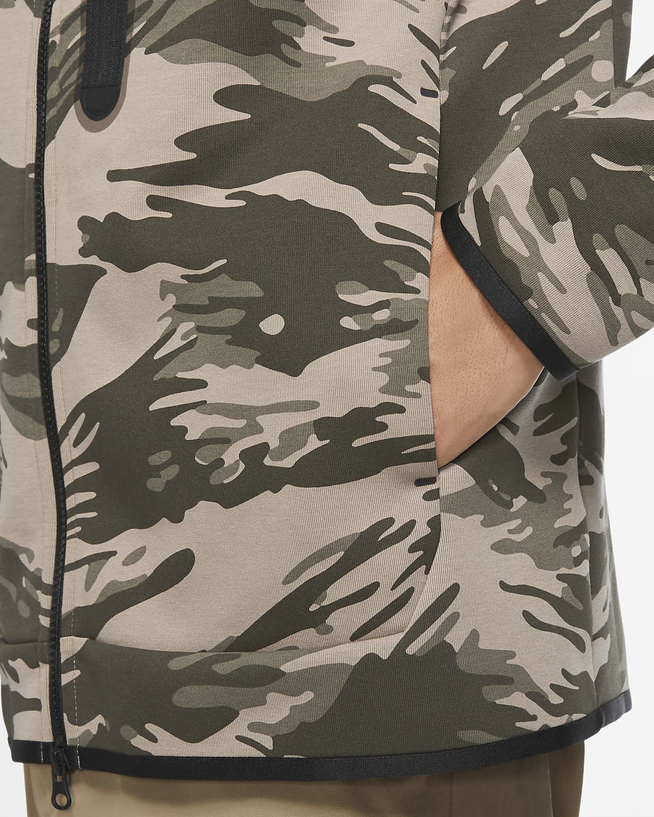 nike sportswear camo hoodie