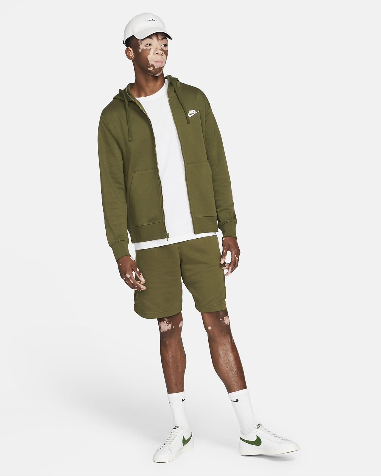 Felpa con cappuccio e zip a tutta lunghezza Nike Sportswear Club Fleece -  Uomo. Nike IT