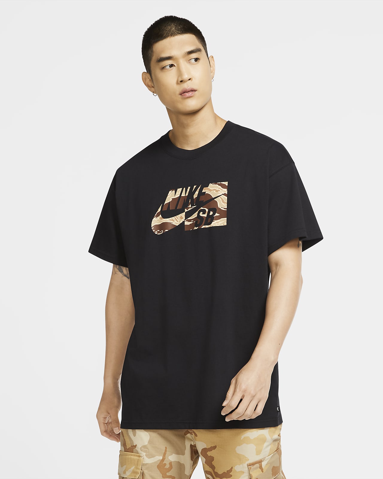 Nike SB Men's Camo Skate T-Shirt. Nike AU