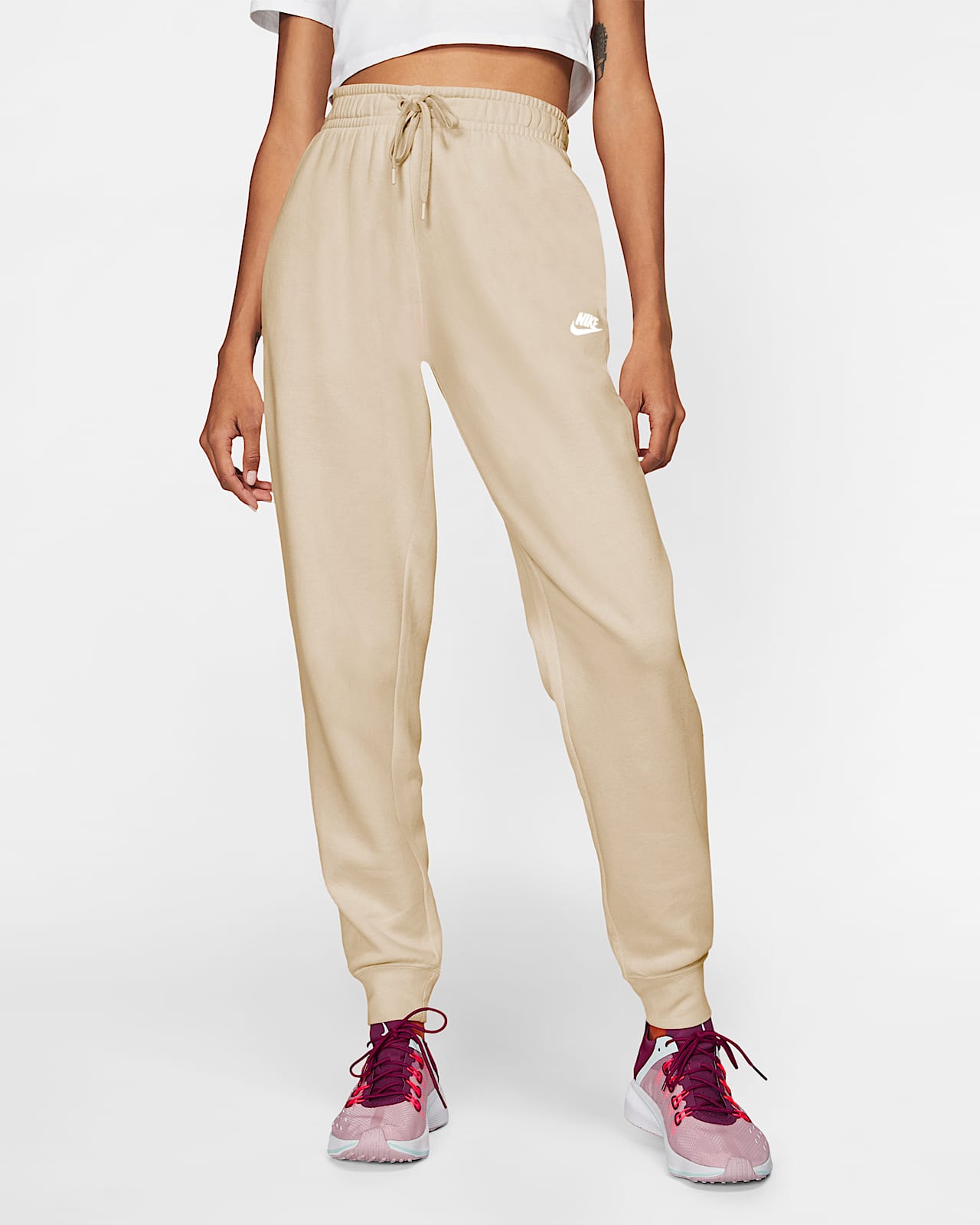 nike sweatpants woman