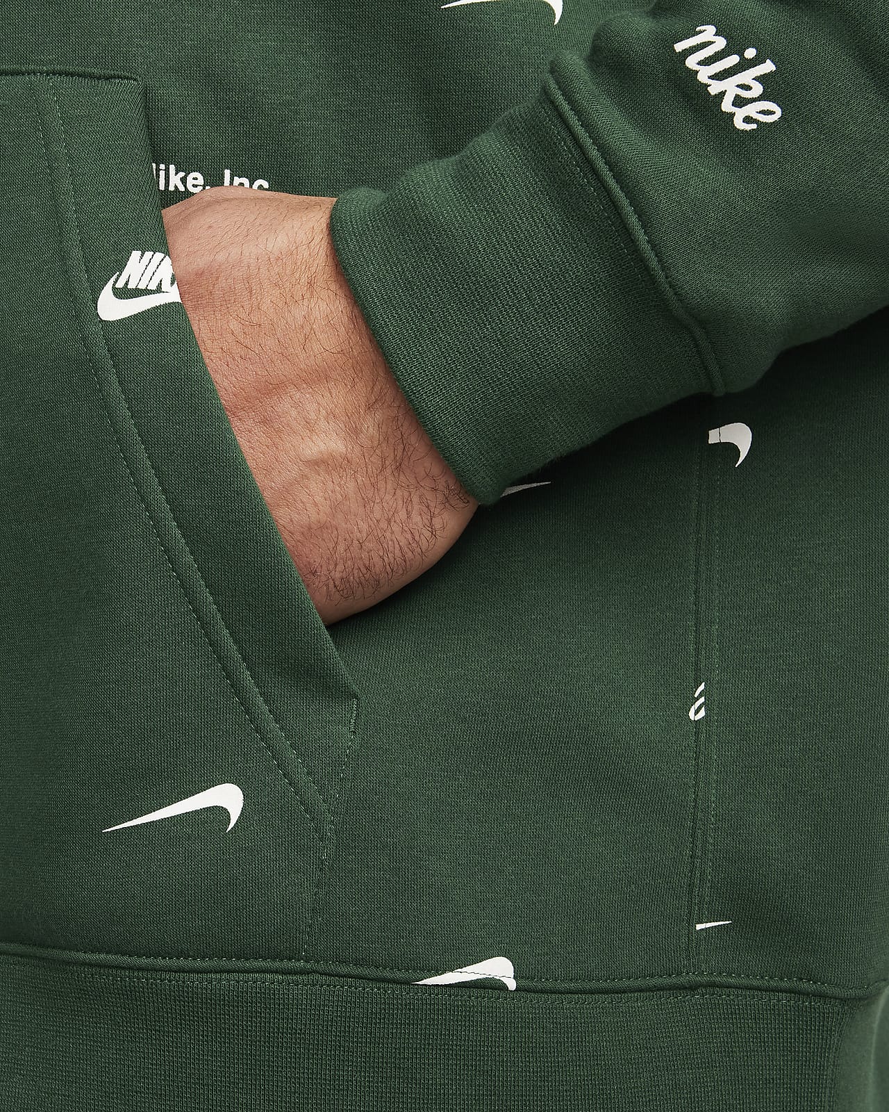 Nike Club Fleece Men's Patch Pullover Hoodie. Nike IE