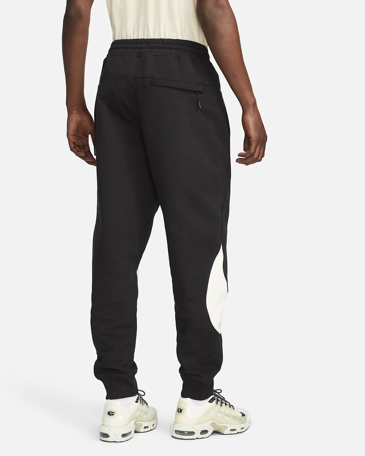 Nike Mens Fleece Tapered Club Swoosh Sweatpants Black/Silver XX-Large