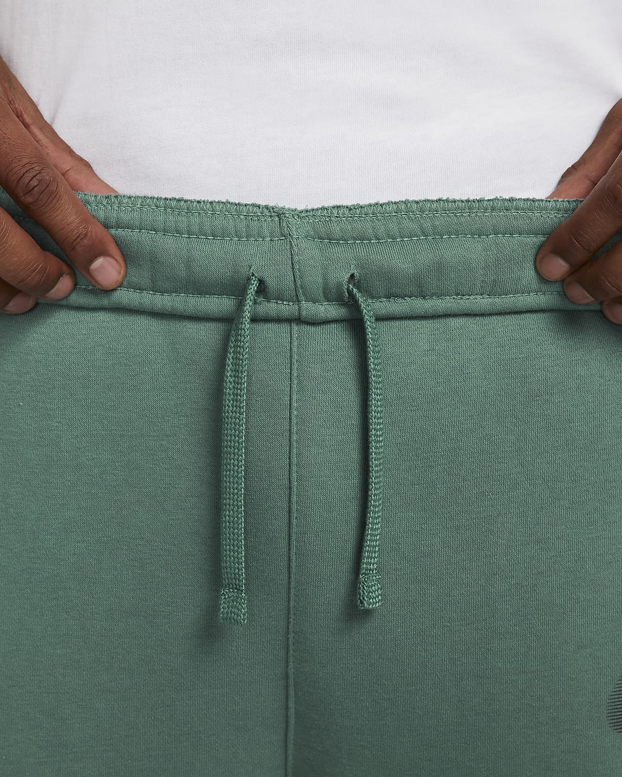 Nike Sportswear Standard Issue Men's Cargo Trousers. Nike UK