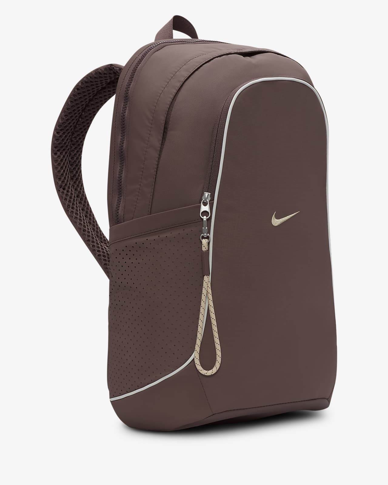 Sportswear Essentials Backpack (20L). Nike LU