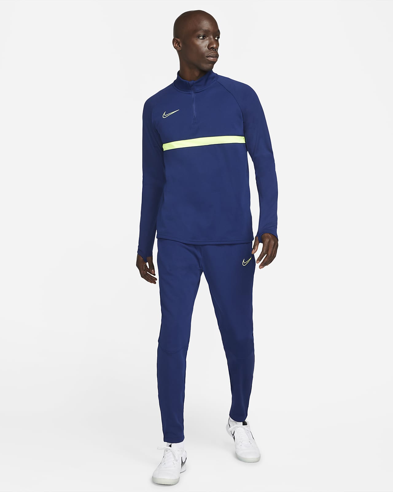Nike Therma FIT Academy Winter Warrior Pantalón de fútbol de tejido Knit -  Hombre. Nike ES