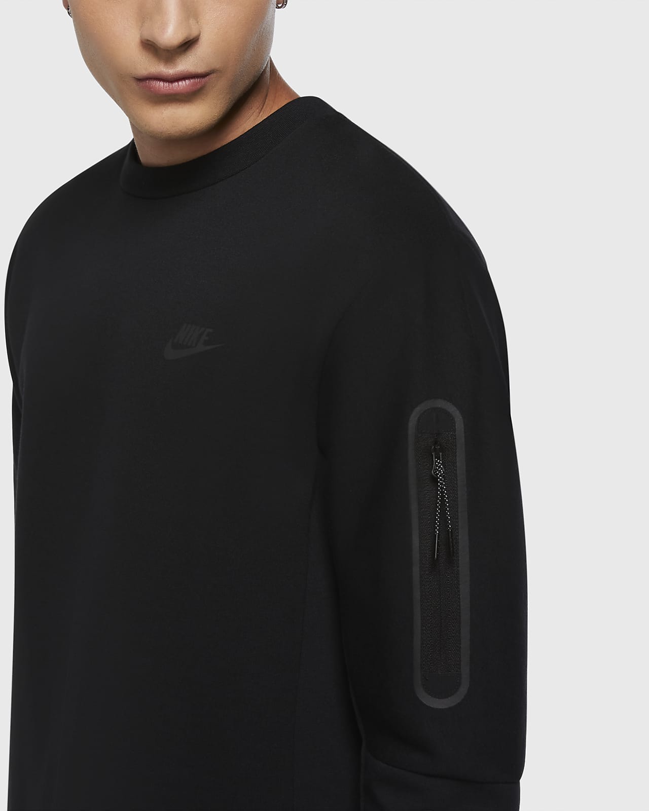 nike fleece crew sweater