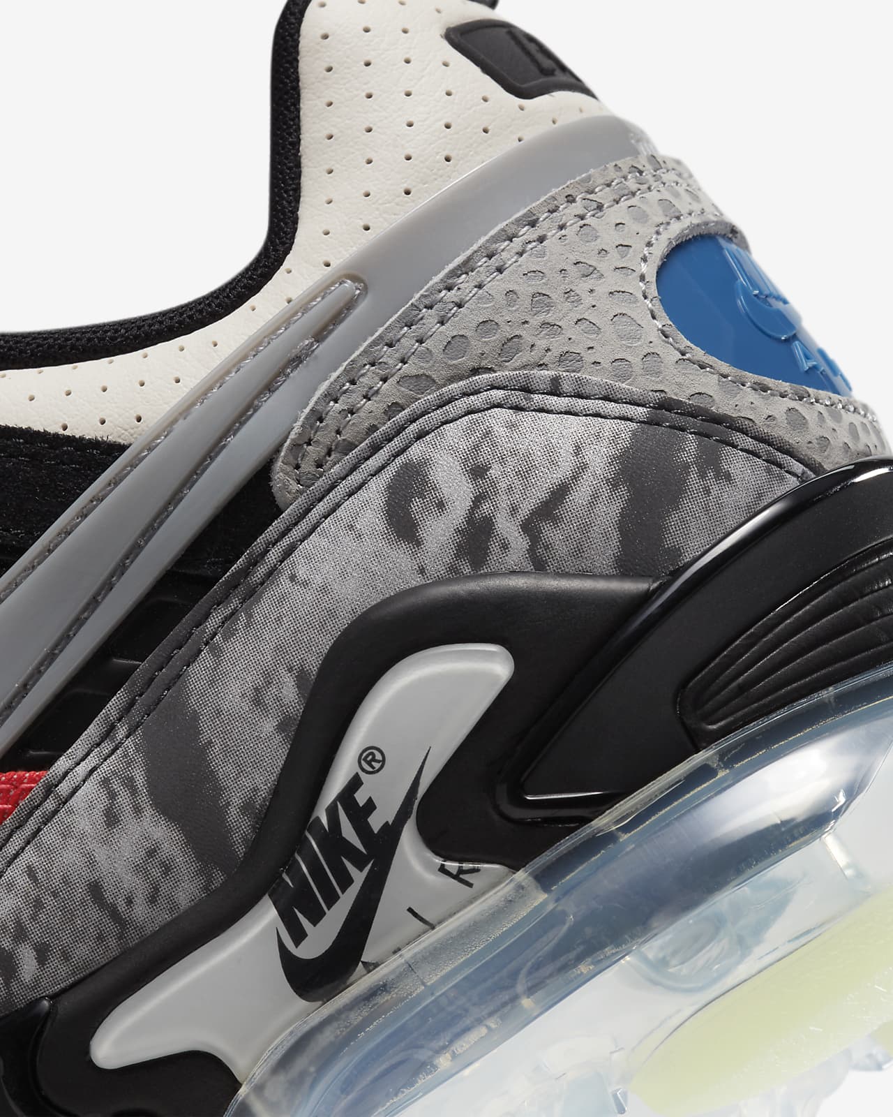 all white nike air vapormax