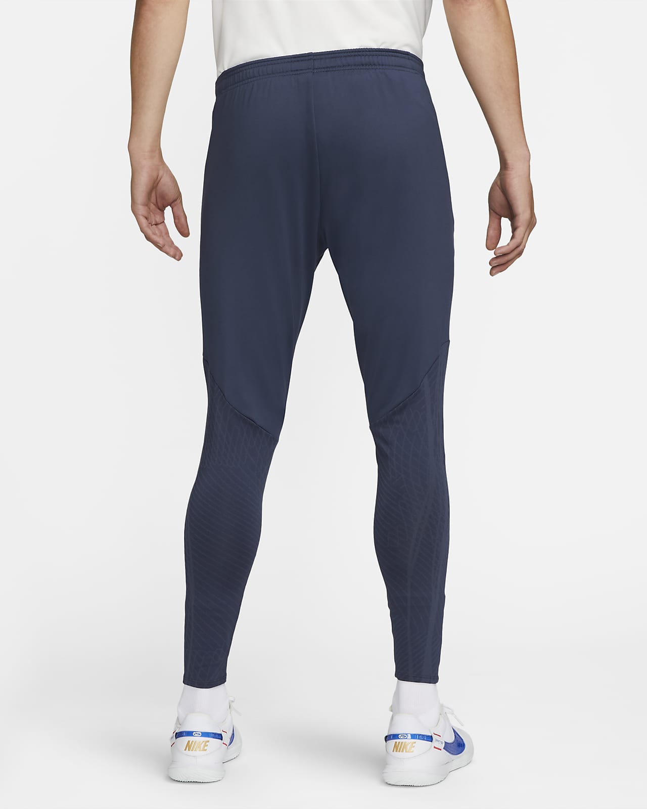 Yoga Joggers & Sweatpants. Nike CA