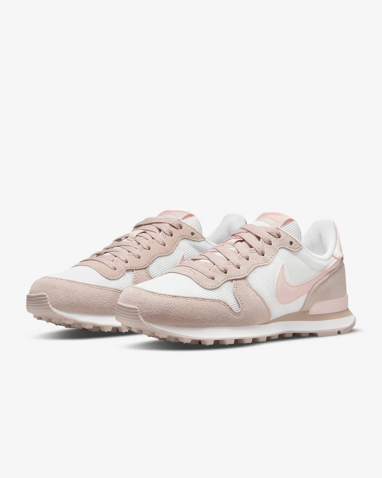 Shoes. Nike LU