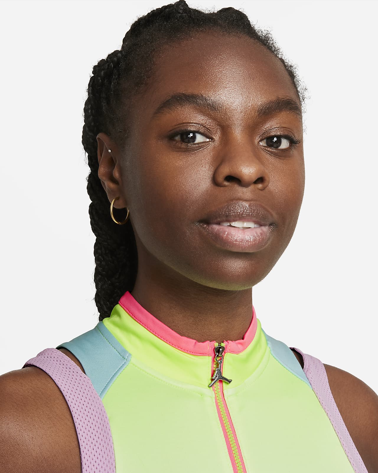 JORDAN MUJER CROP TOP NEGRO – HYPE