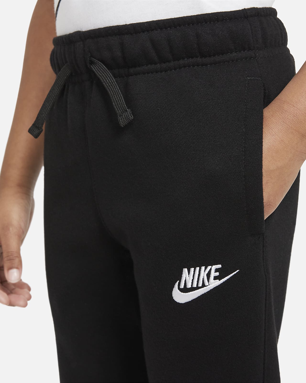 Nike Sportswear Club Fleece Younger Kids' Trousers. Nike CZ