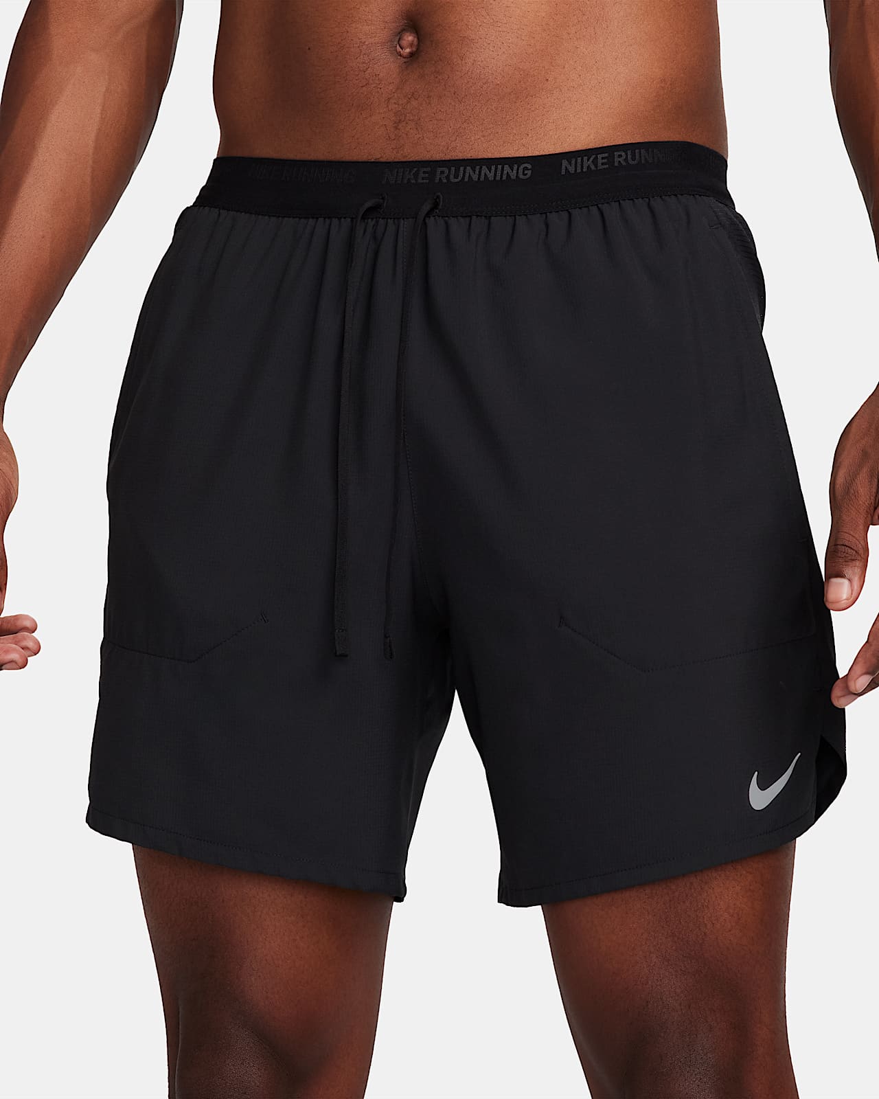 Shorts da running 2-in-1 18 cm Nike Dri-FIT Stride – Uomo. Nike IT