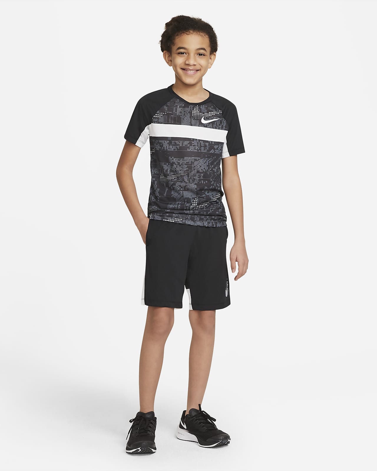 nike dominate top