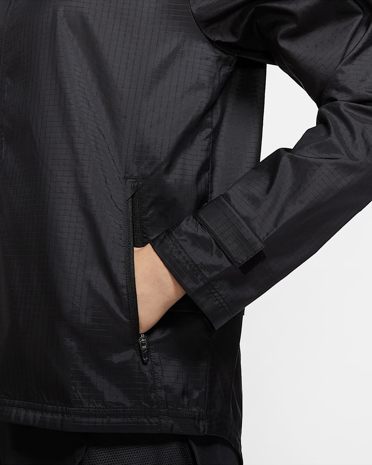 nike running essentials jacket