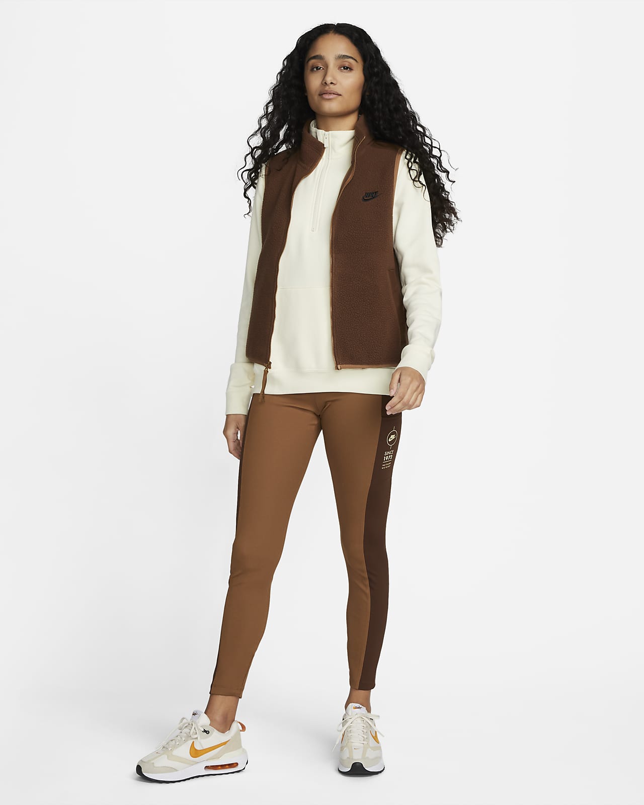 Nike Sportswear Sports Utility bodywarmer voor dames. Nike BE