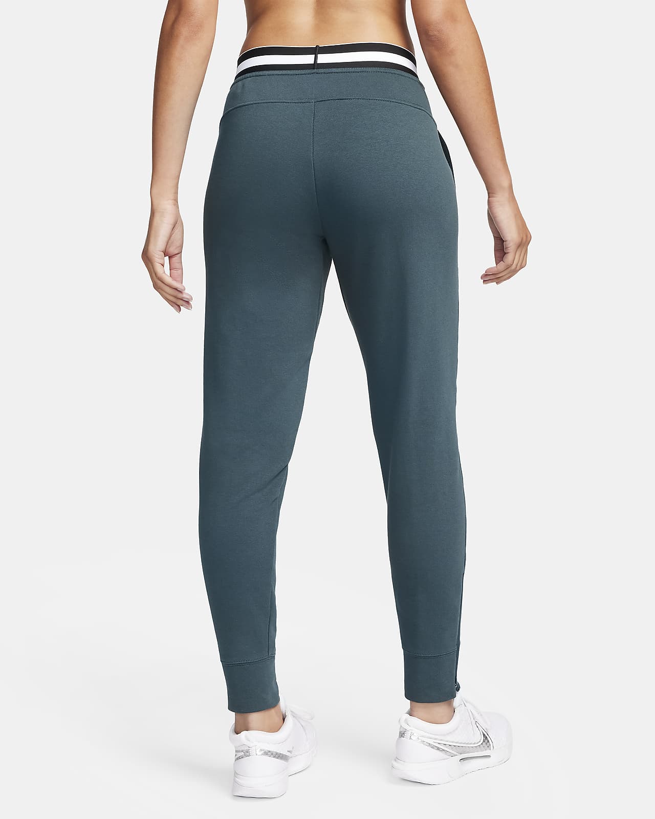 NikeCourt Dri-FIT Heritage Women's French Terry Tennis Trousers. Nike BE