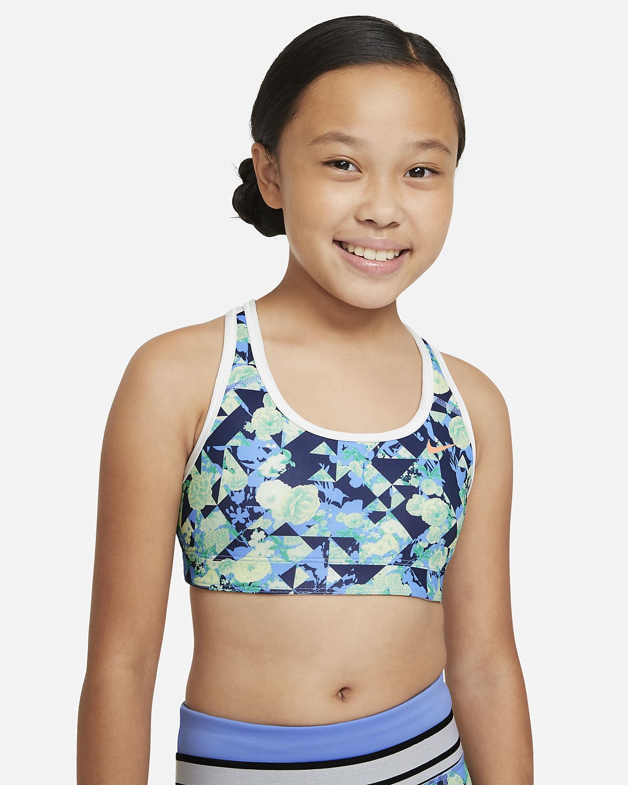  Nike  Swoosh Big Kids Girls Printed Reversible Sports  