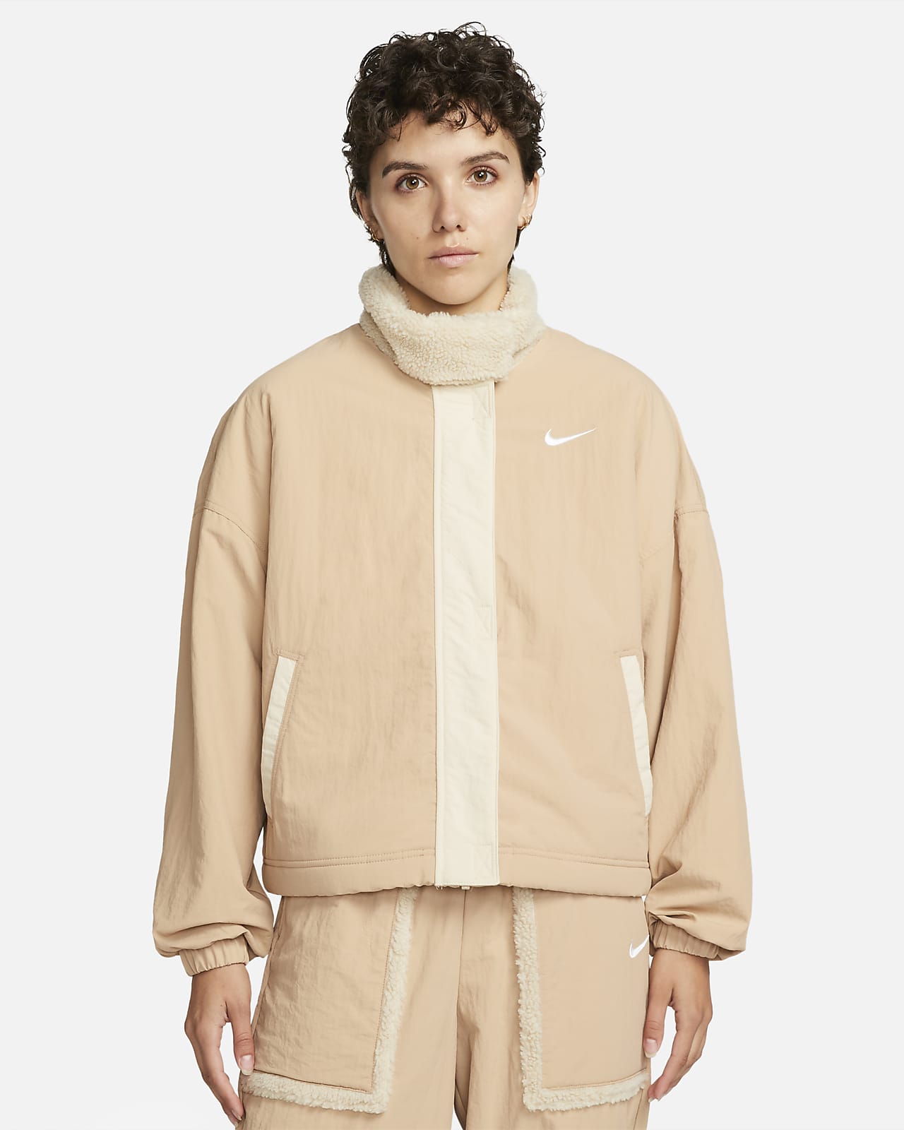 Nike Sportswear Essential Women's Woven FleeceLined Jacket. Nike DK