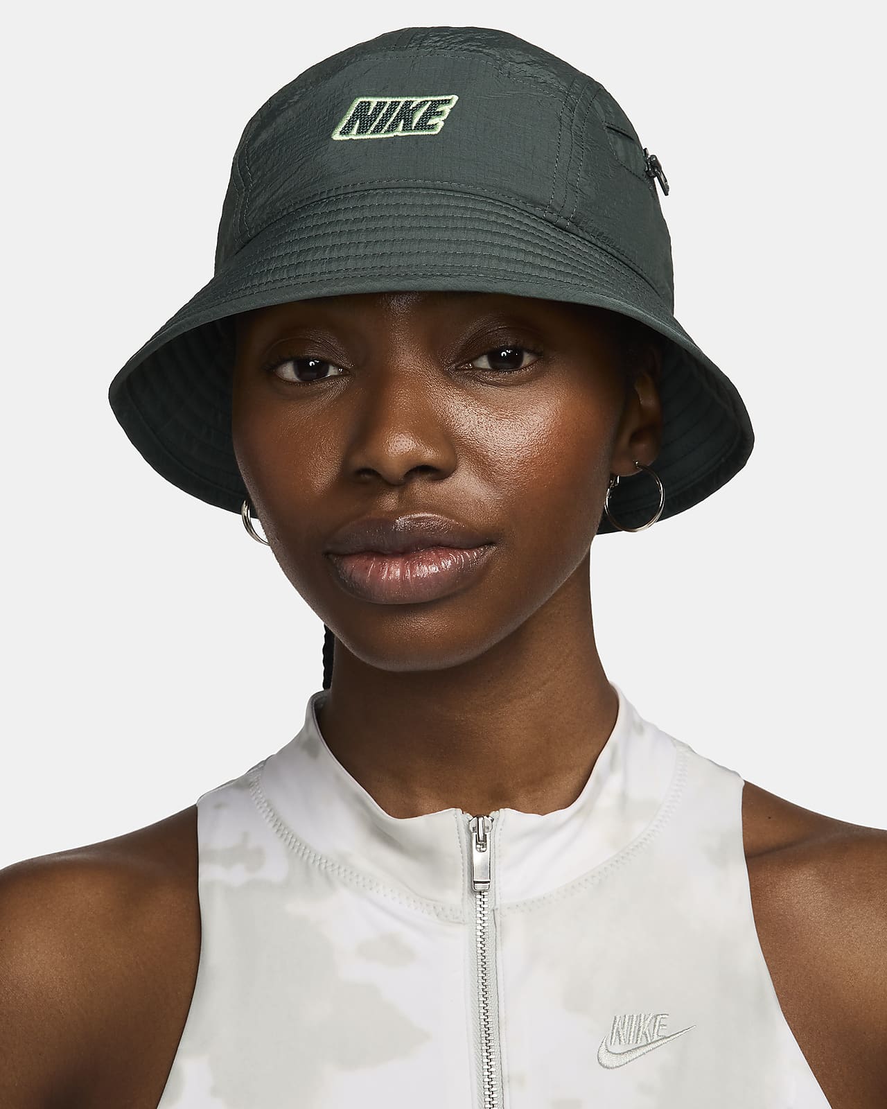 Nike unisex Apex Bucket Hat in Green, Size: Medium | FQ3277-338