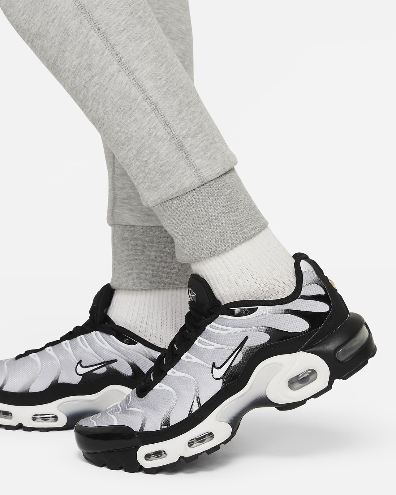 Nike Sportswear Tech Fleece Older Boys' Pants - FD3287-063