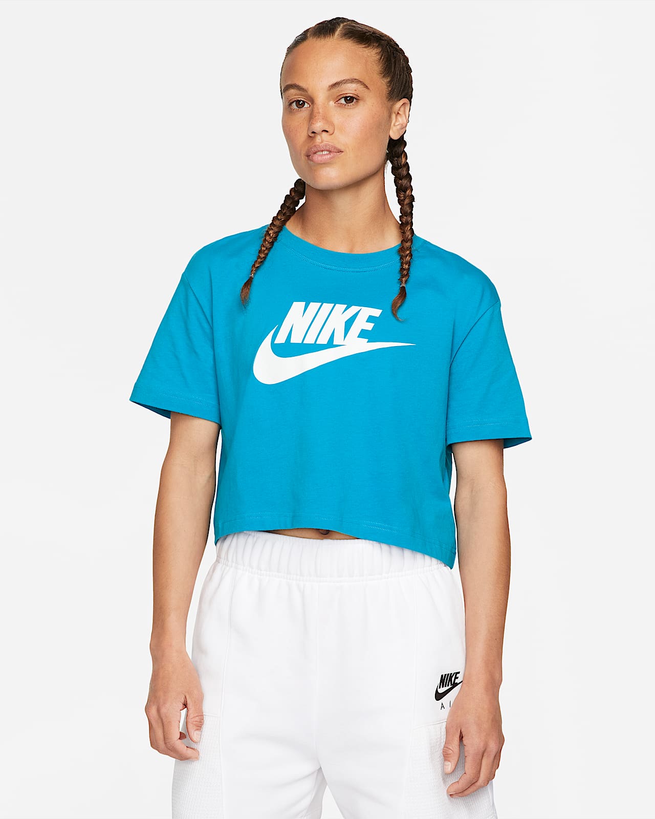 Playera cropped con logotipo para mujer Nike Sportswear Essential. Nike.com