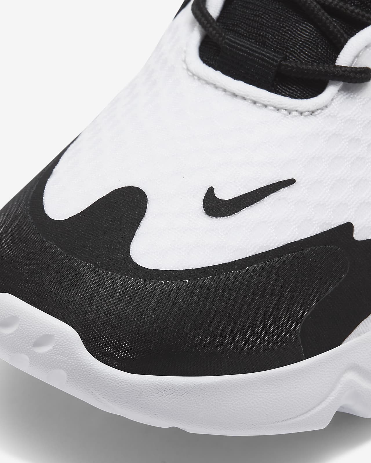 new black and white nike air max