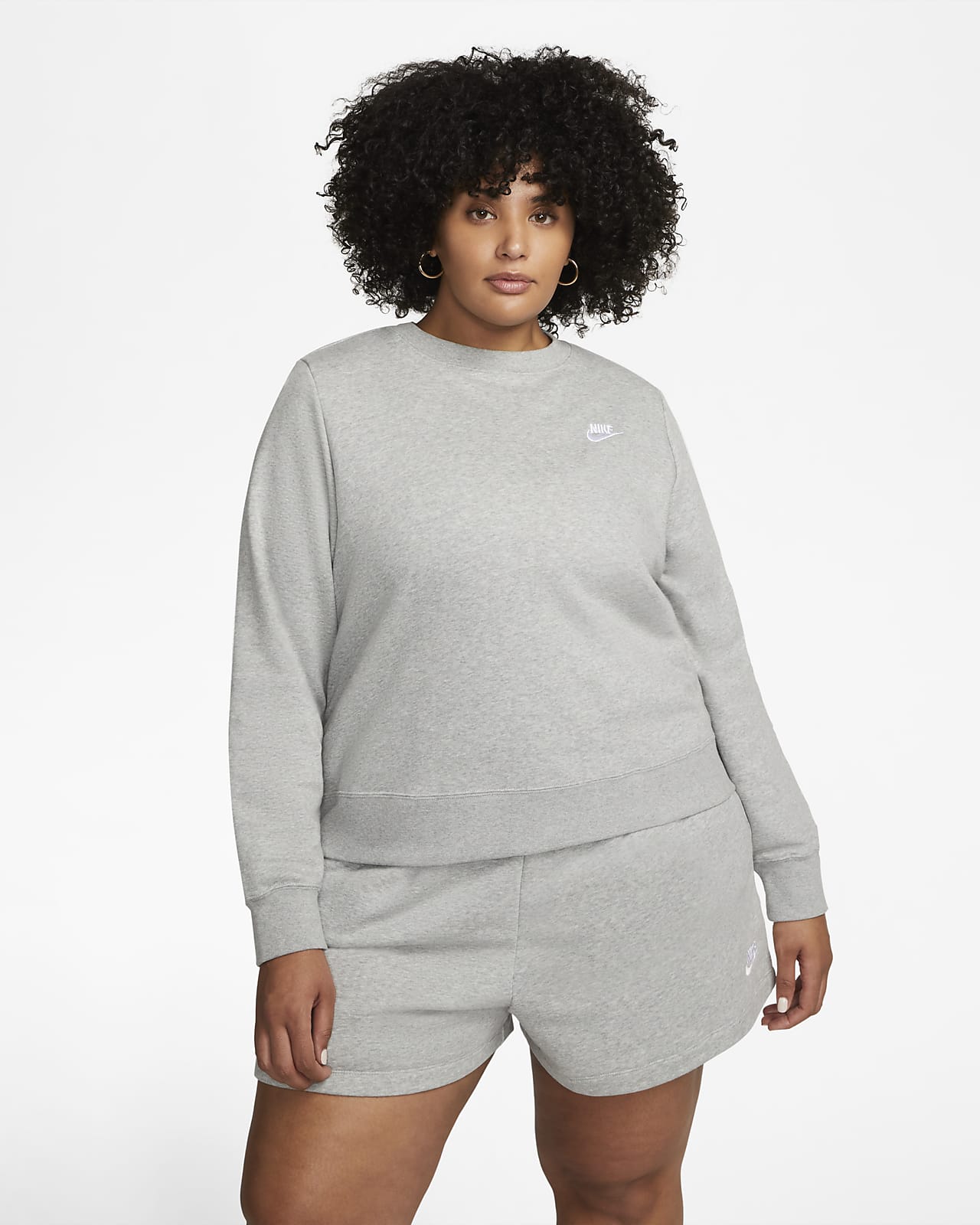 Sudadera Nike Sportswear Club Fleece con cuello redondo para mujer (talla grande)