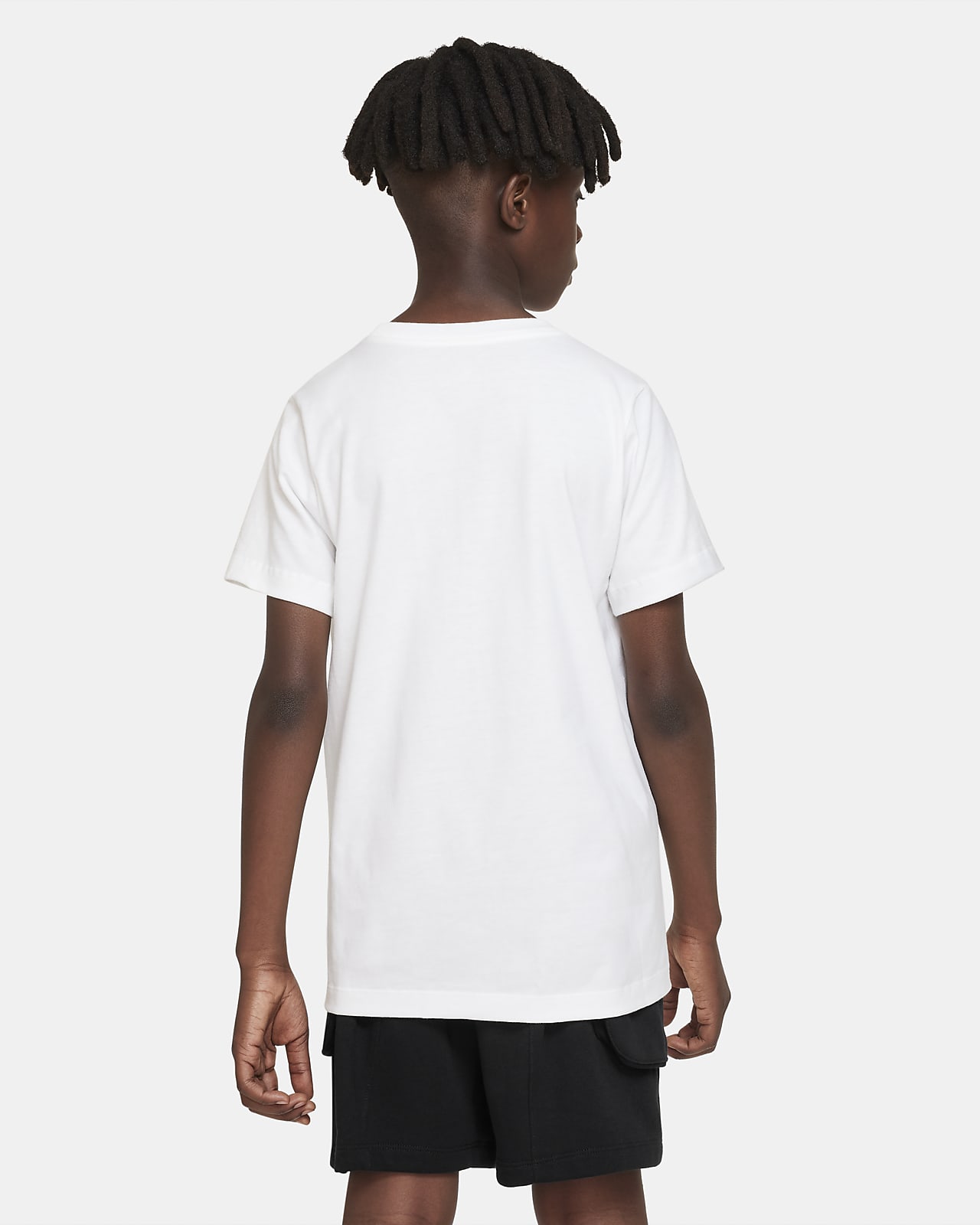 Nike Sportswear Older Kids' T-Shirt. Nike LU