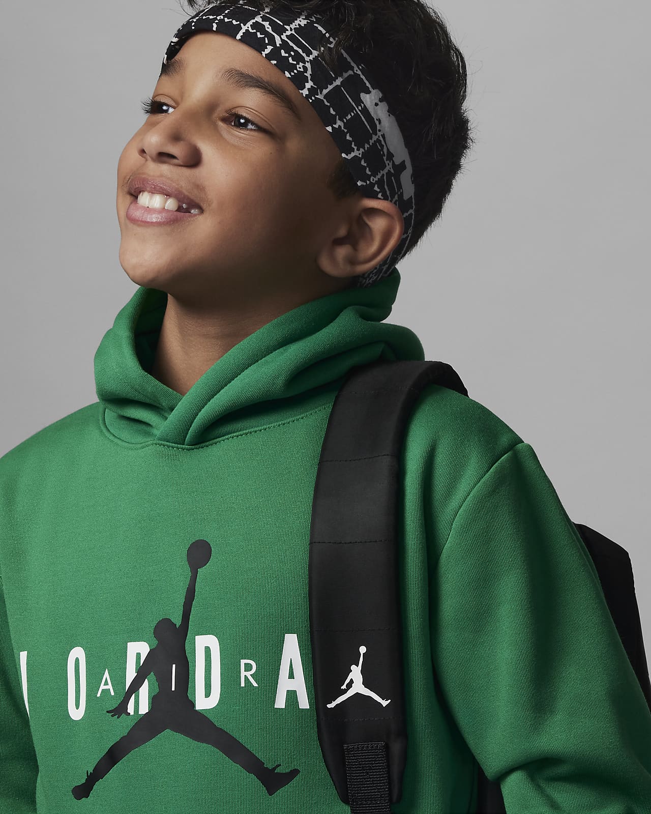 Jordan Younger Kids' Pullover Hoodie. Nike BE