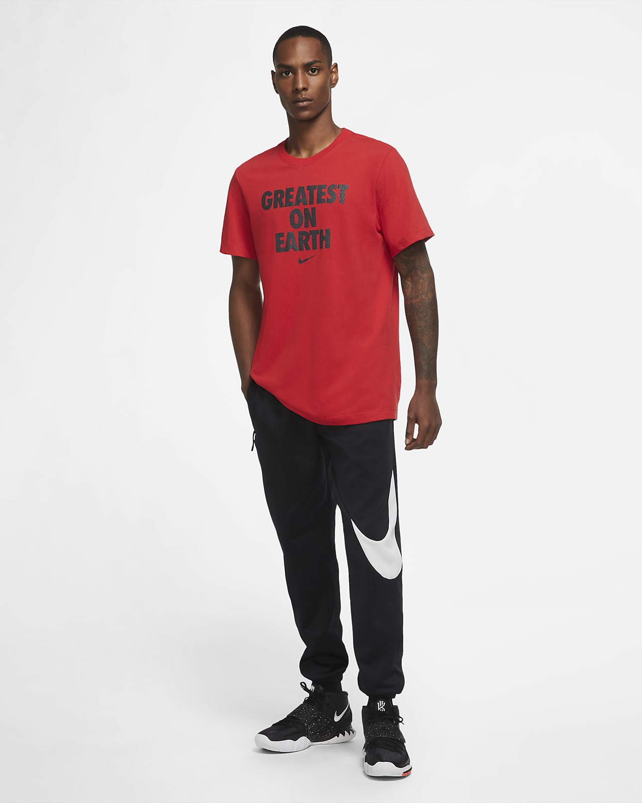 red nike therma pants
